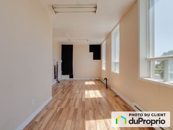 111, 58e rue Est, Charlesbourg à louer