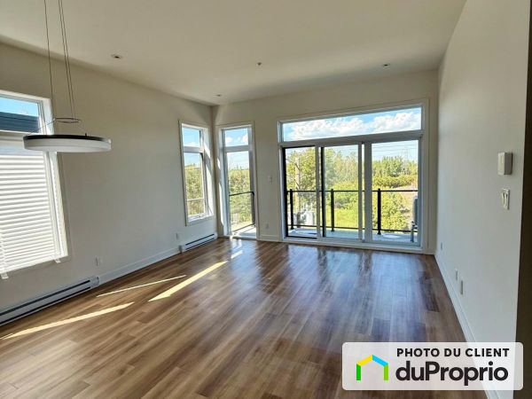 406-219 Rang St-Régis Sud, St-Constant for rent
