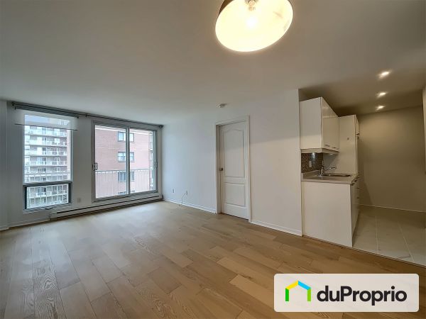 6824 boulevard des Roseraies, Anjou for rent
