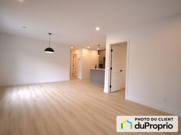 2237-2267 rue René-Vinet, Ste-Clotilde-De-Chateauguay for rent