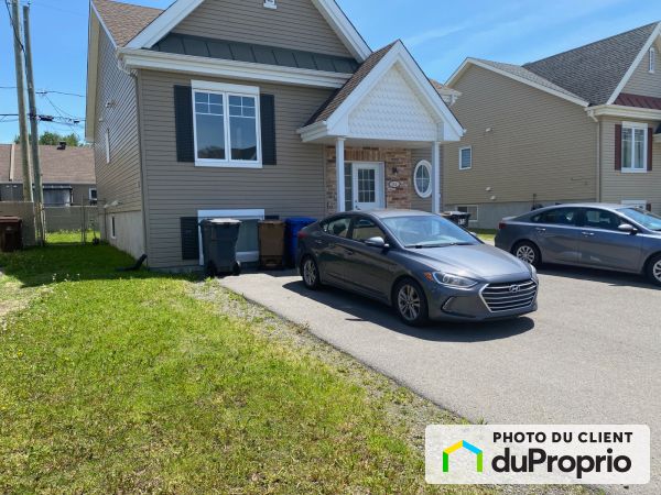 152, Verlaine, St-Lin-Laurentides à louer