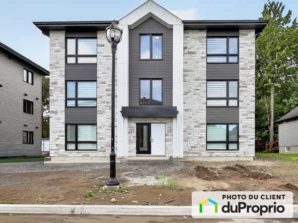1018 de Chaumont, St-Jérôme (Bellefeuille) for rent