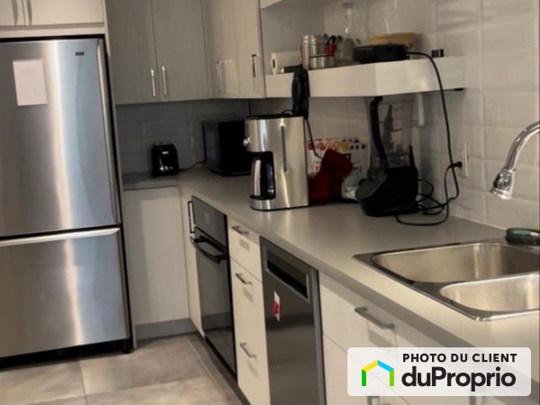 20 Ave du rhone, St-Lambert for rent