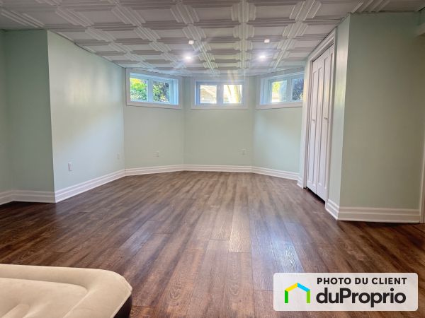 Salle familiale - 19, 22e AV, Ste-Marthe-Sur-Le-Lac à louer