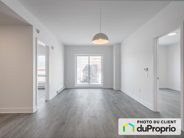 242 Hymus, Pointe-Claire for rent