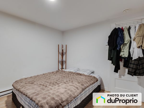 Bedroom - 2-815 rue corinne, Saint-Sauveur for rent