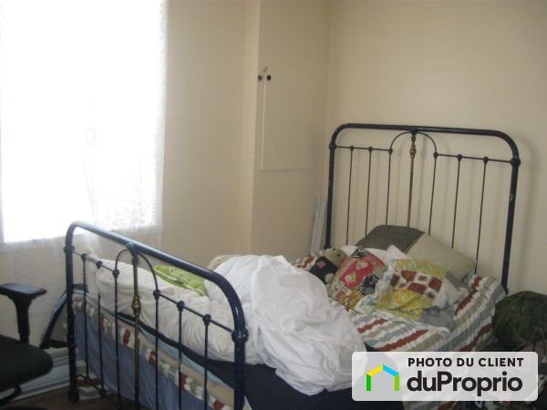 2-1411 des effigies, Val-Bélair for rent