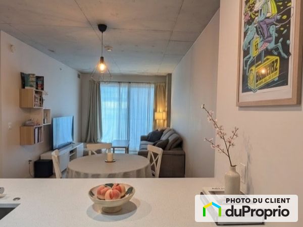 706-777 Boul le corbusier, Laval-des-Rapides for rent