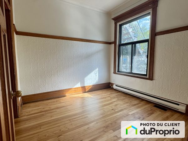 6827, Rue Saint-Denis, Villeray / St-Michel / Parc-Extension à louer