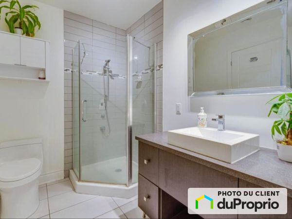 2-8245, De Londres, Brossard à louer