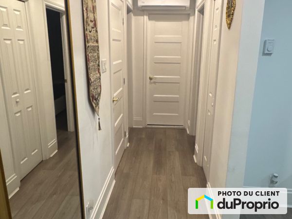 692, 69e Avenue, Chomedey à louer