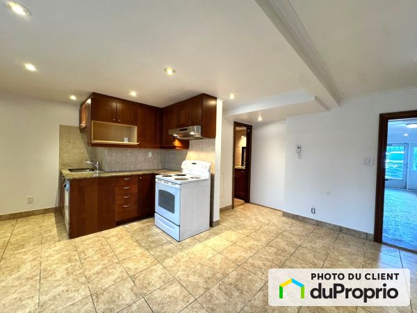 6380, RUE LACOURSIÈRE, Saint-Léonard à louer
