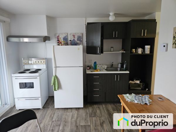160, rue Principale, Courcelles-St-Évariste (St-Évariste) à louer