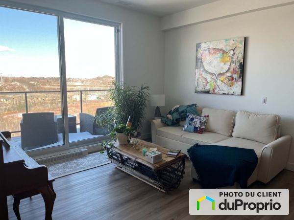 Living Room - 700 Route des Rivières, St-Nicolas for rent