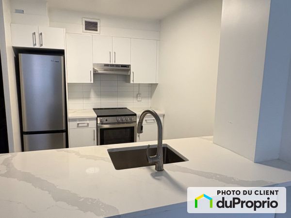 201 Metcalfe, Westmount for rent