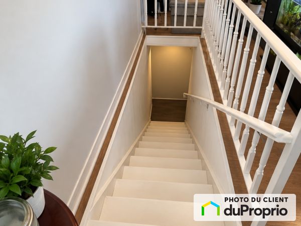 2274 Boulevard des Laurentides, Pont-Viau for rent