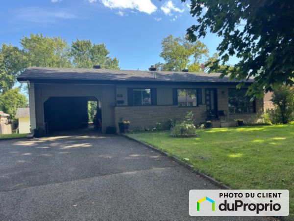 1071 Saint André, L'Ancienne-Lorette for rent