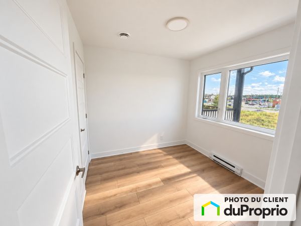 106 Rue Léo-Gendreau Nord, Granby for rent