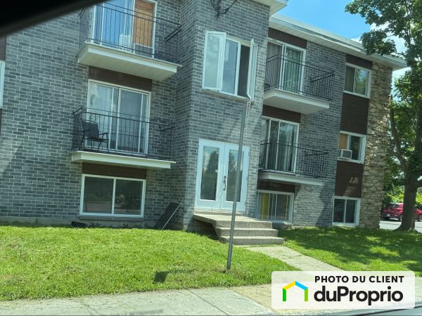 3445 Alexandra, Longueuil (St-Hubert) for rent