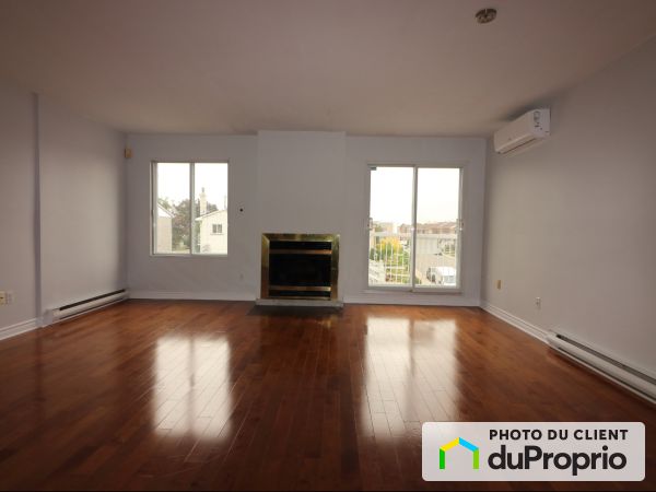 Living Room - 4-2408 des Grisons, Vimont for rent