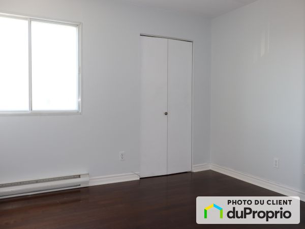 Bedroom 2 - 4-2408 des Grisons, Vimont for rent