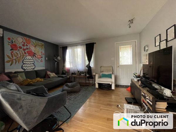 3775, rue Cornwall, Longueuil (St-Hubert) à louer