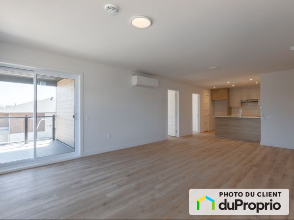 600 Boul. L'Assomption, St-Charles-Borromée for rent