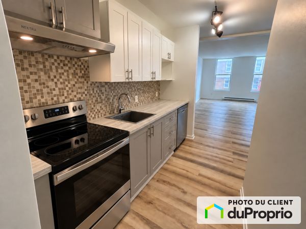 360 Rue Caron, Saint-Roch for rent