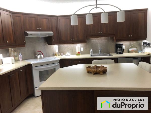 109-700 boulevard du Loiret, Charlesbourg for rent