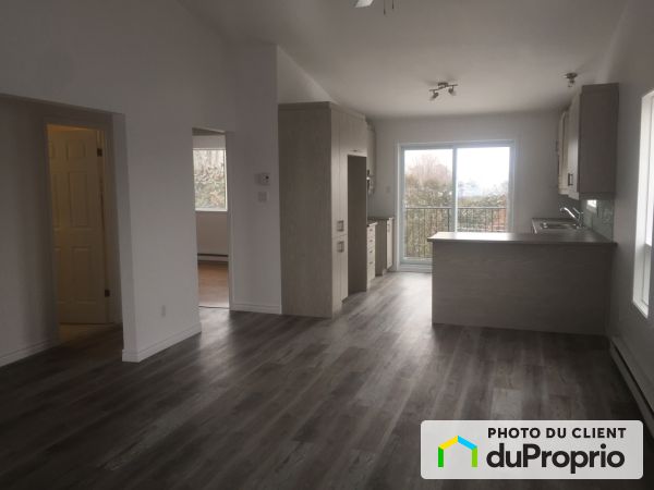 6-284 Boulevard Samson, Ste-Dorothée for rent