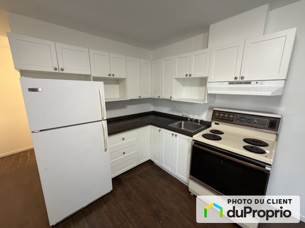 360 rue Caron, Saint-Roch for rent