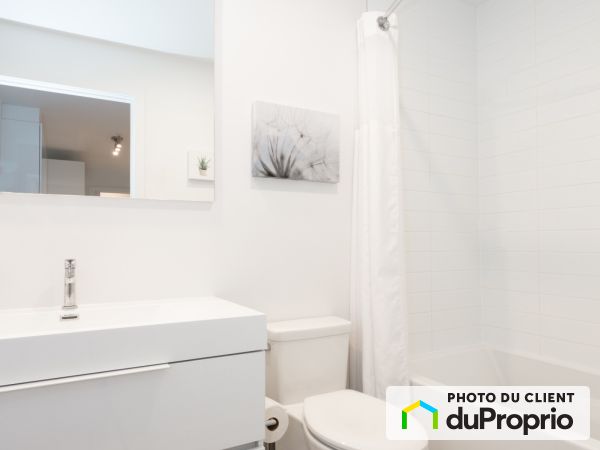 205, Av. de l'Equinoxe, Longueuil (Vieux-Longueuil) à louer