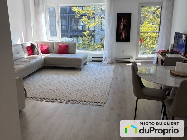 303-340 champ de mars, Ville-Marie (Centre-Ville et Vieux-Montréal) for rent