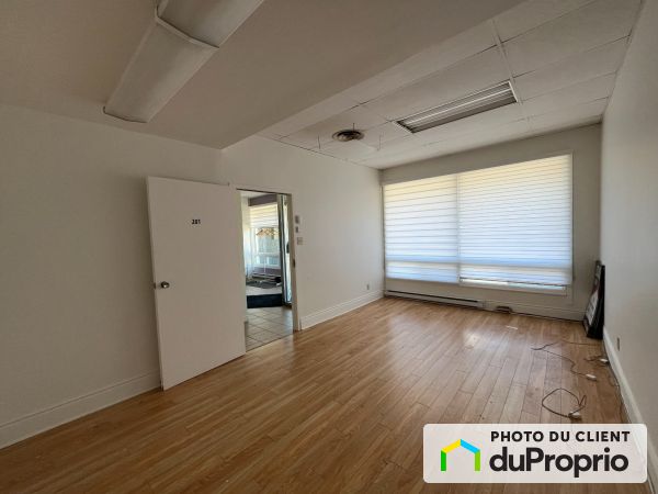 Office - 2 rue St-Germain, St-Roch-De-L'Achigan for rent
