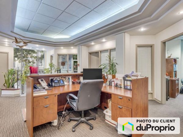 200-220 Grande Allée Est, Montcalm for rent