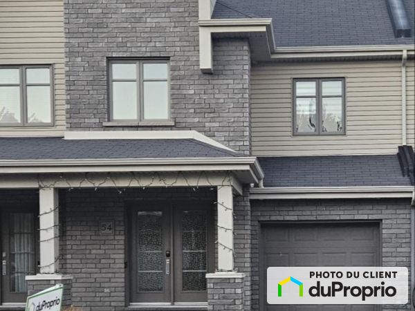 54 des Bouleaux, Chateauguay for rent
