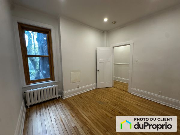 28-2100 Claremont, Westmount for rent