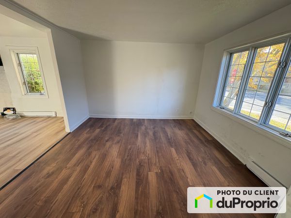244, JEANNETTE, Longueuil (LeMoyne) à louer