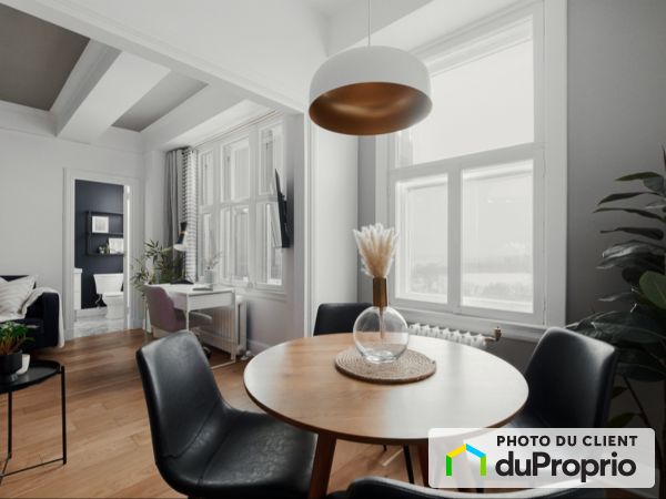 908-135 Grande Allée Ouest, Montcalm for rent