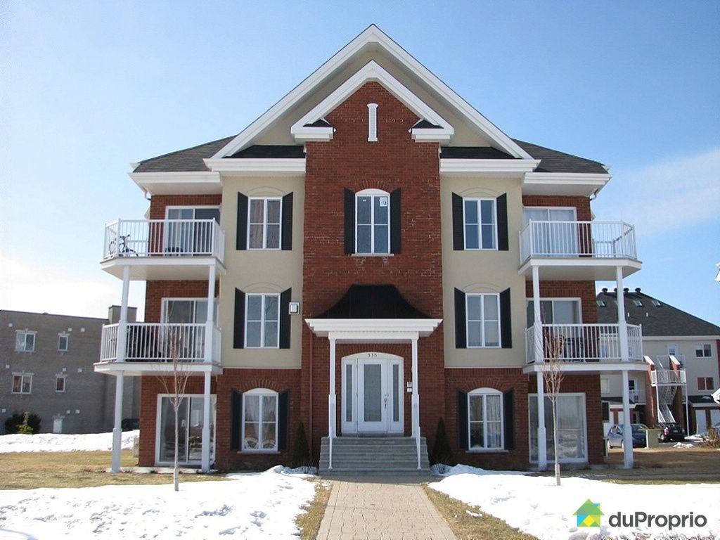 facadecondoboucherville10241229348.jpg