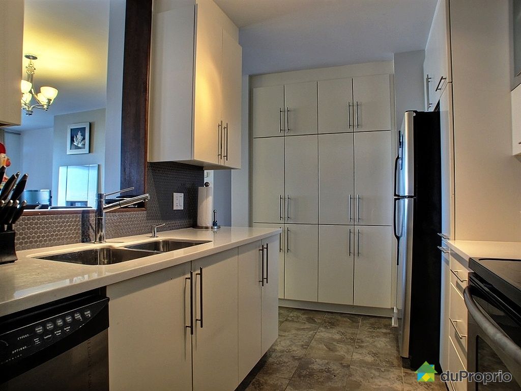 405 2100 Rue Terry Fox — photo 3