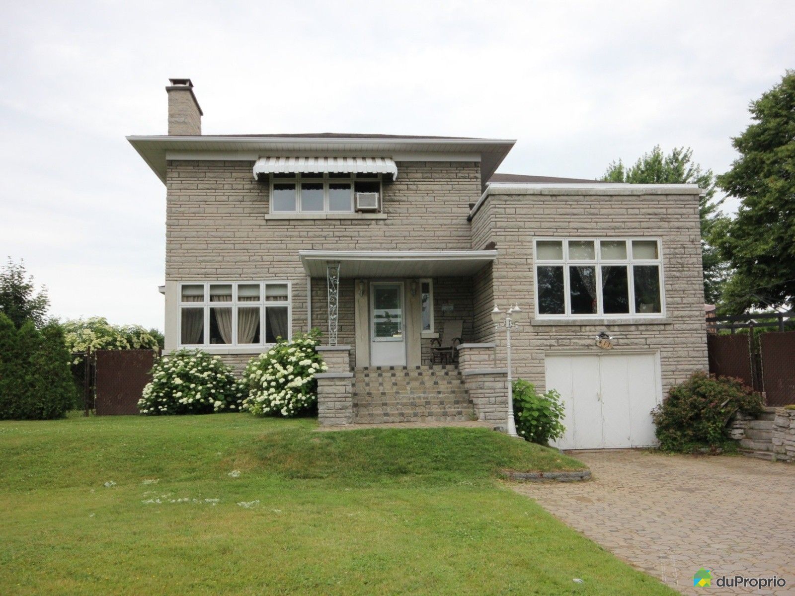 411, rue Montplaisir, TroisRivières (CapDeLaMadeleine) à vendre