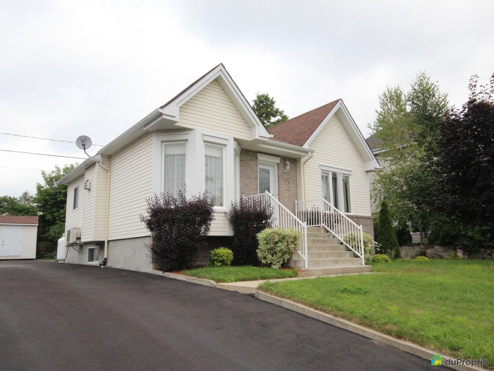 Facade-bungalow-st-jerome-1600-4064596.jpg