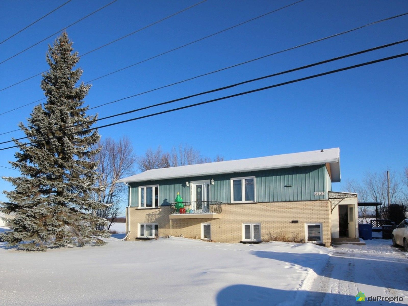 Maison 2 étages à vendre Chicoutimi (Chicoutimi) 6 chambres 552846