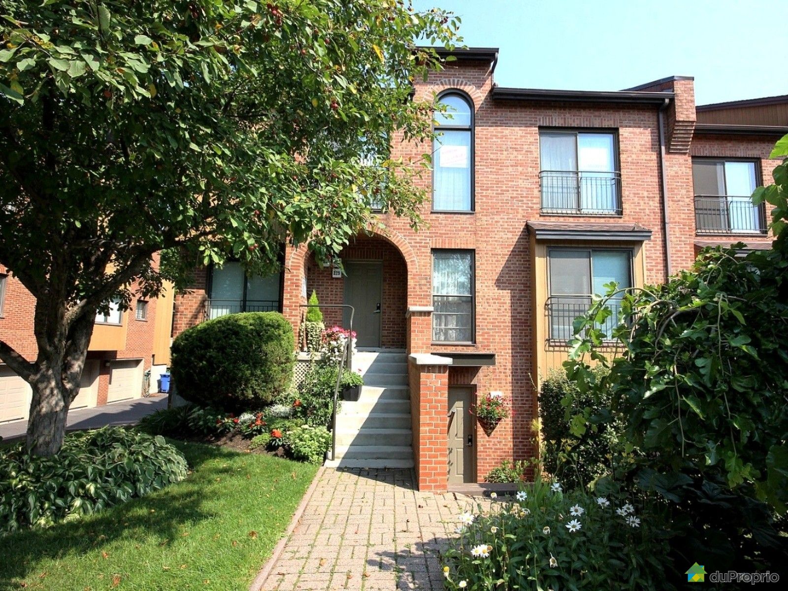 J'ai Vendu & Économisé 12 000 Condo StLambert, Nᵒ 638681 DuProprio