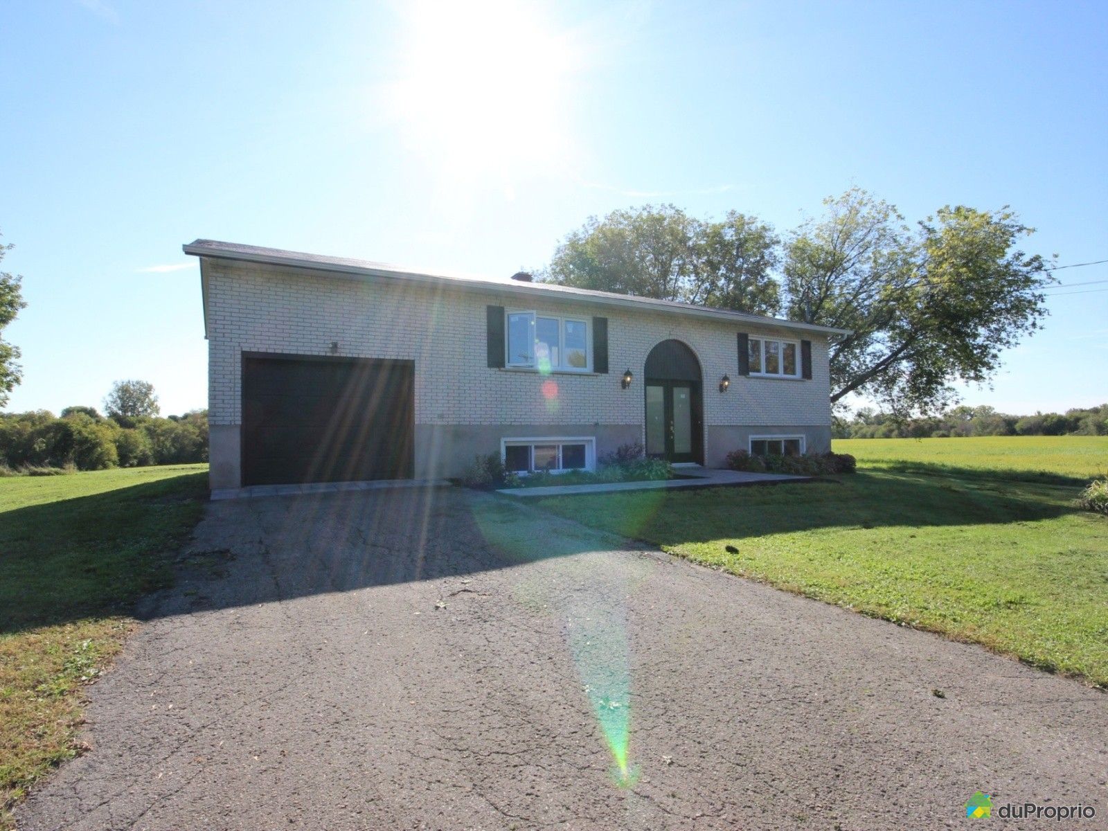 St Gerard Majella L assomption Maison A Vendre facade-bungalow-lassomption-1600-5348880.jpg