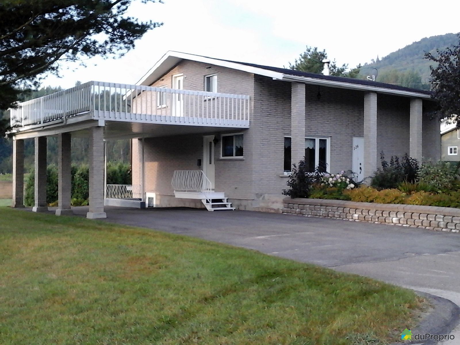 126, route 170, L'AnseStJean à vendre DuProprio