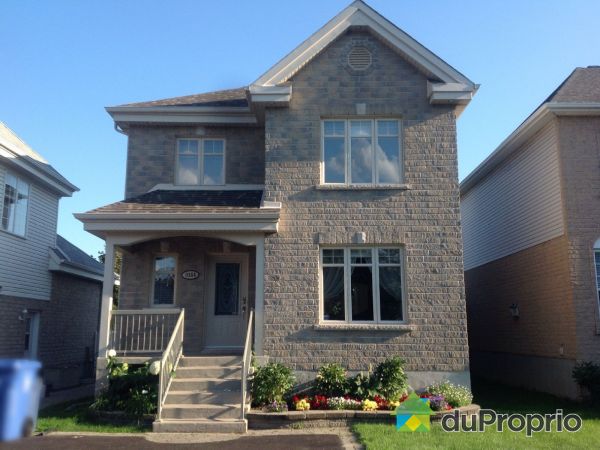 Summer Front - 9144 croissant Roussel, Brossard for sale
