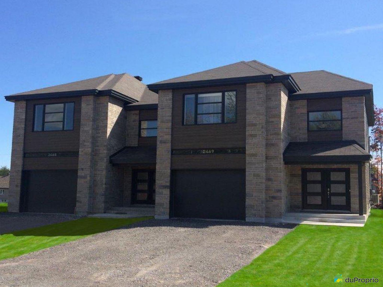 2465 boulevard Hamelin Modèle Castello Par Construction D.M