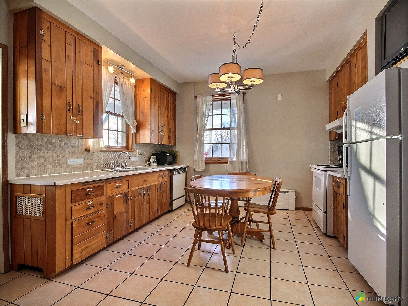 930 Avenue Royale — photo 2